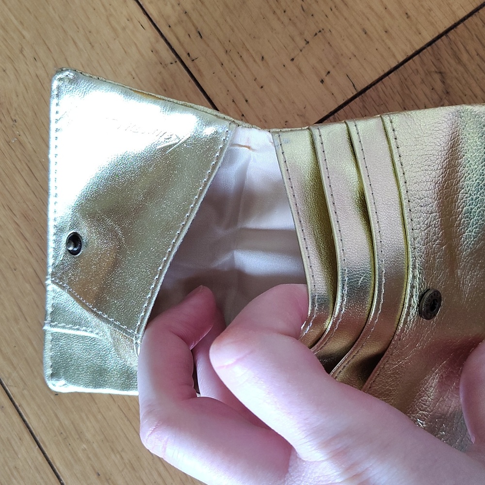 Kenneth Cole Gold Leather Zip Wallet - Picture 8 of 12